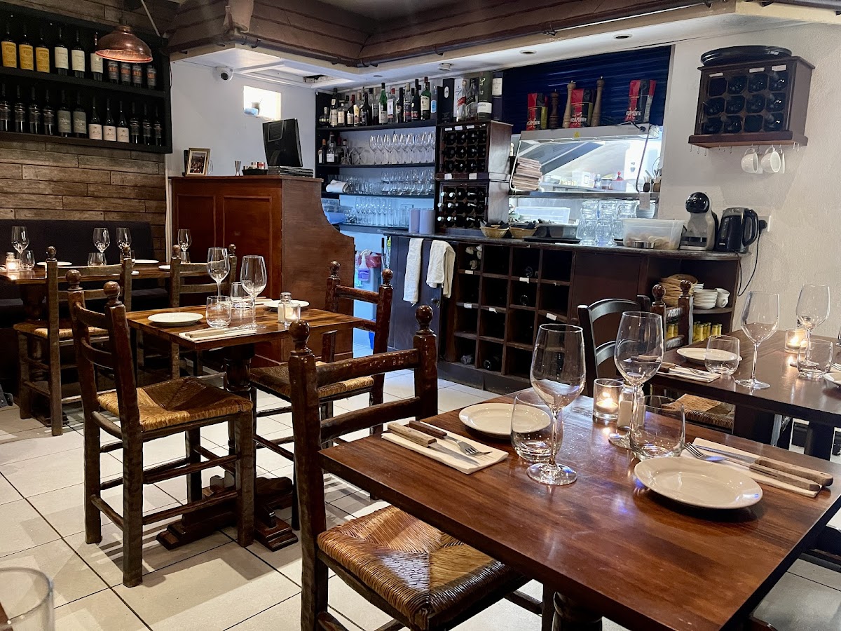 Chamuyo Bayswater
